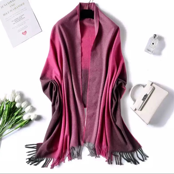 Blue Mandala Accessories - Beautiful Ombre Cashmere Pashmina - Fushia